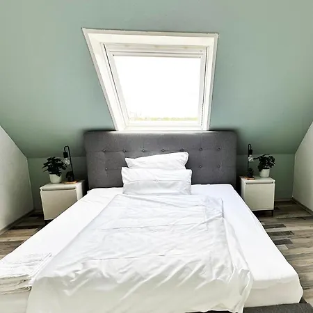 Maisonette In Mit 2 Balkone Krefeld