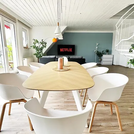 Maisonette In Mit 2 Balkone كريفيلد